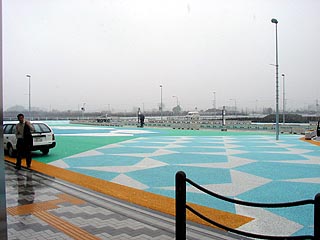浦和美園駅前