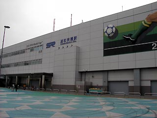 足は相変わらずムキムキ