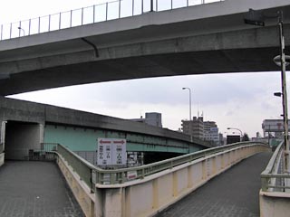 西高島平駅前その1