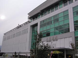 小田原駅東口側