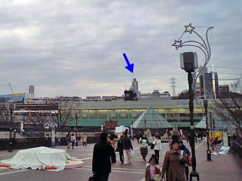 多摩セン駅前