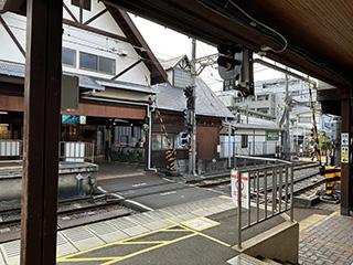 江ノ島駅構内