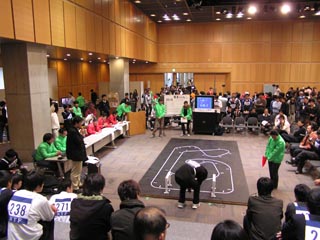 マイクロマウス2007会場の様子