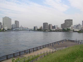 パリ広場より