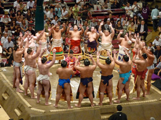幕内土俵入り